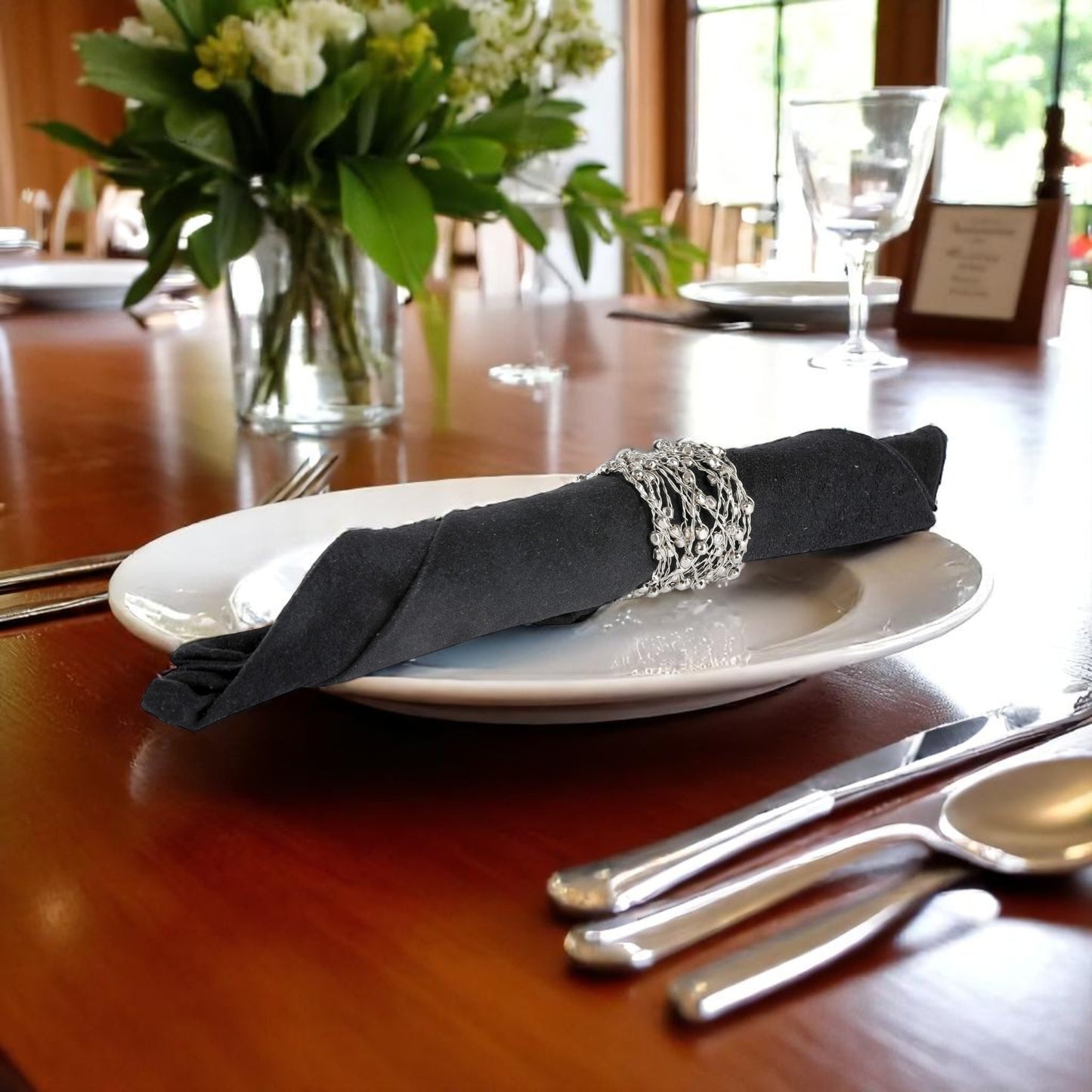 Silver Metal Interlocking Pattern Napkin Ring Set of Four