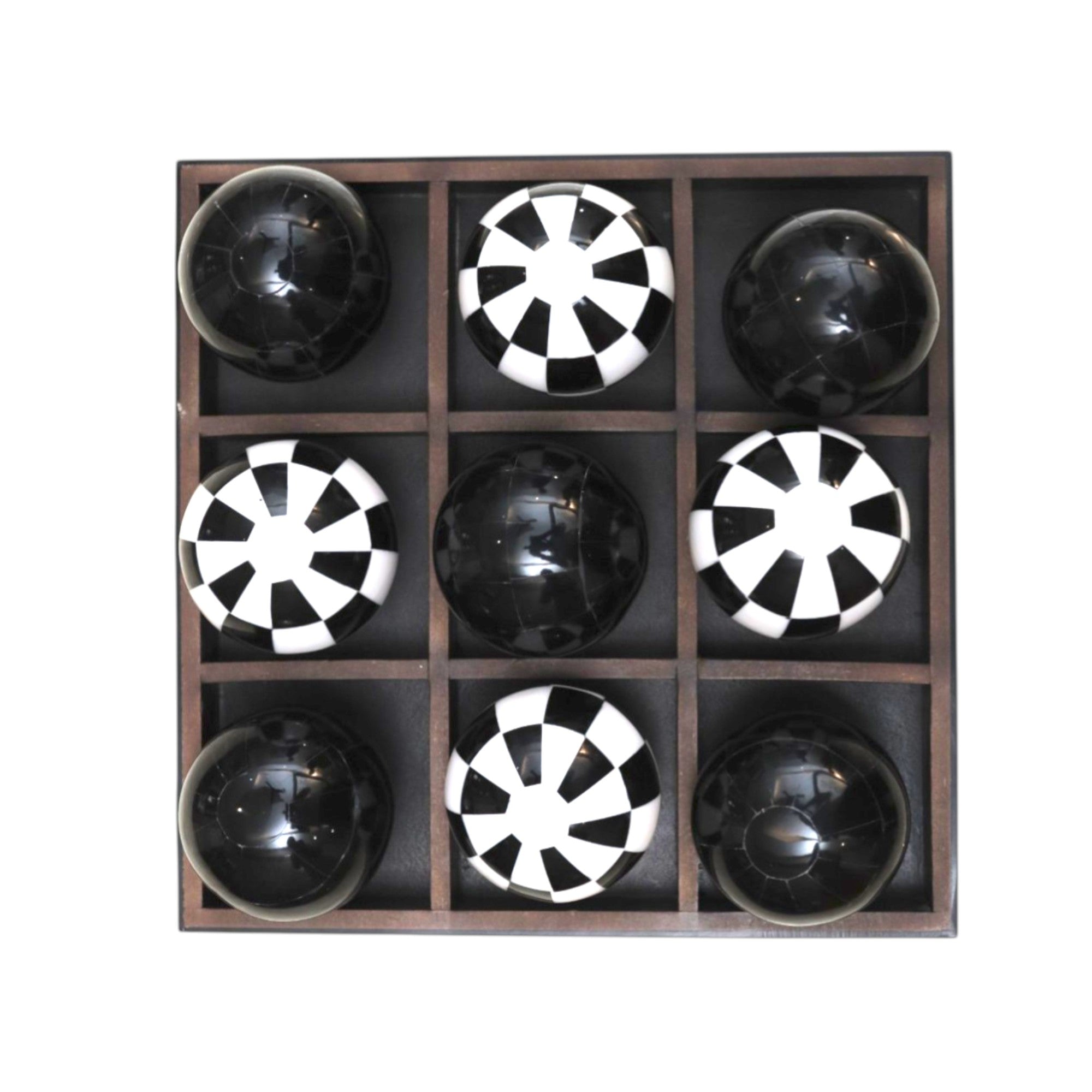 Black & White Tic-Tak Game