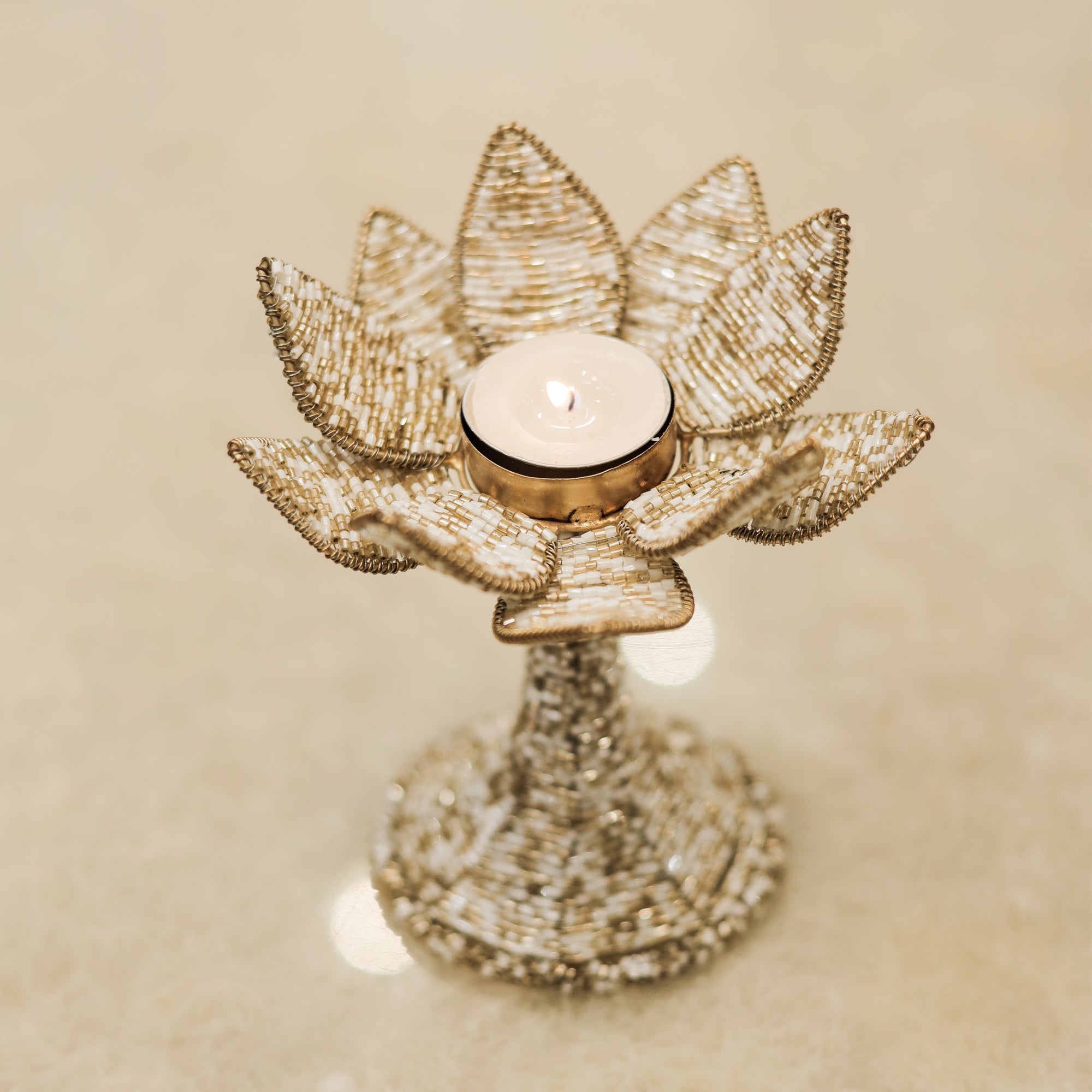 Vintage-Inspired Metal Beaded T-Light Stand for Cozy Ambiance