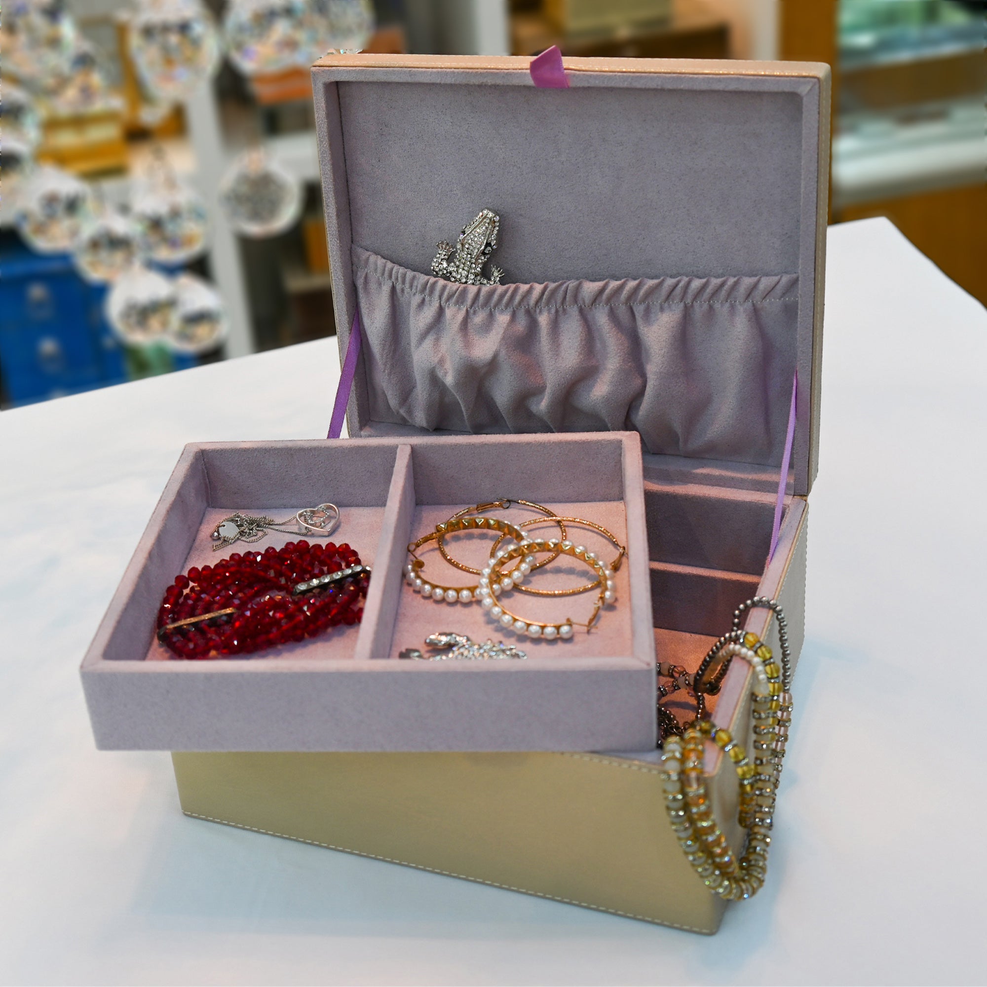  Modern Beige Jewellery Box 