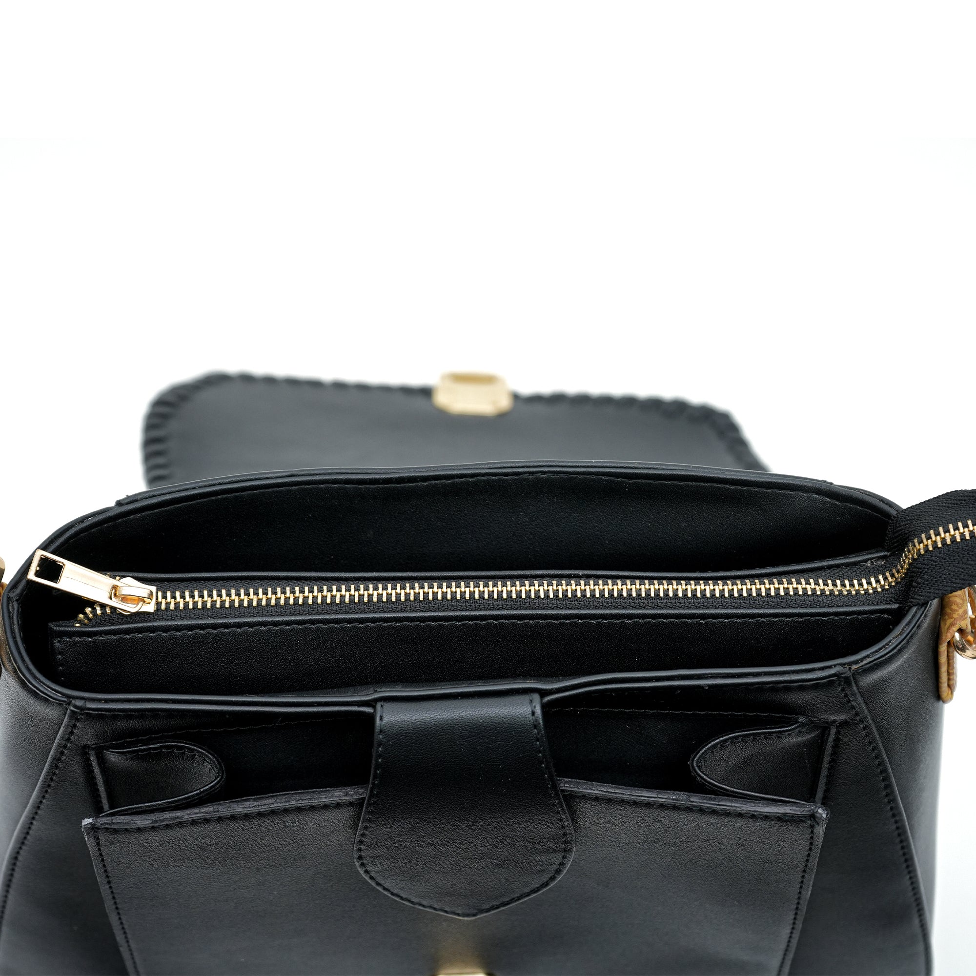 Braids & Weave Velora Handle Bag