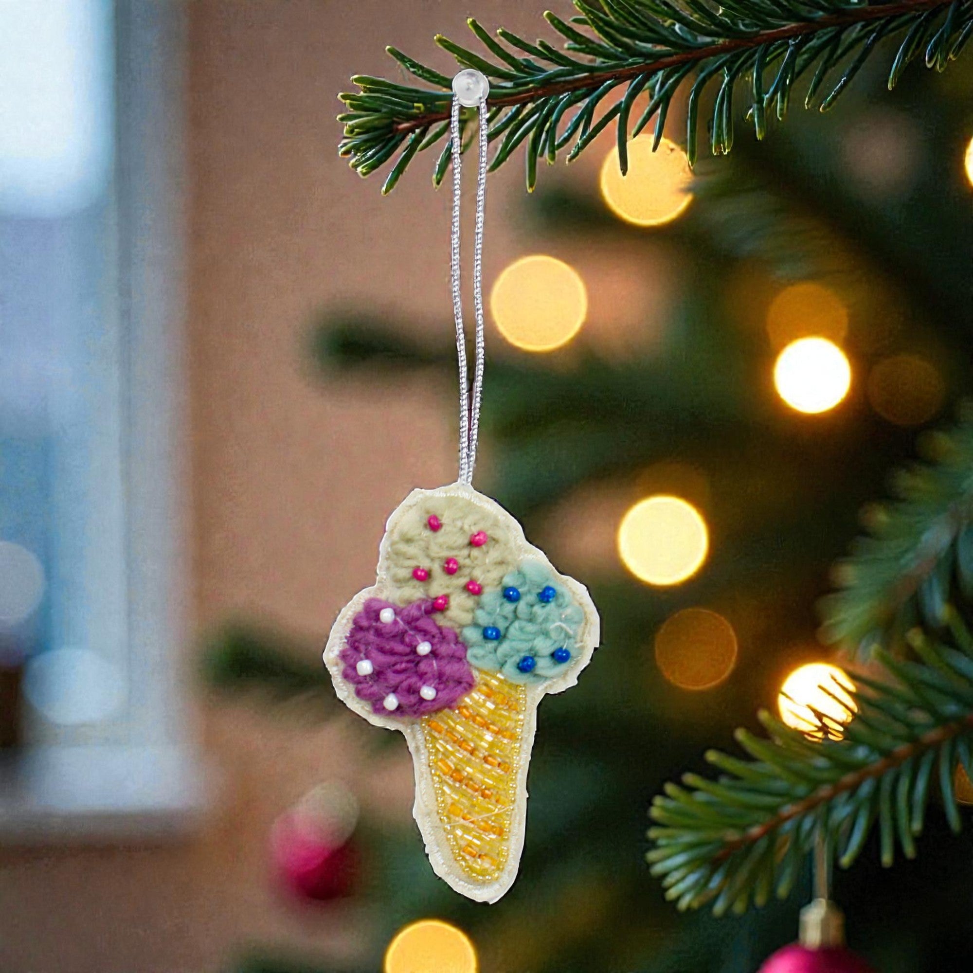  Set of 5 Beaded Softy Shaped Christmas Ornament 