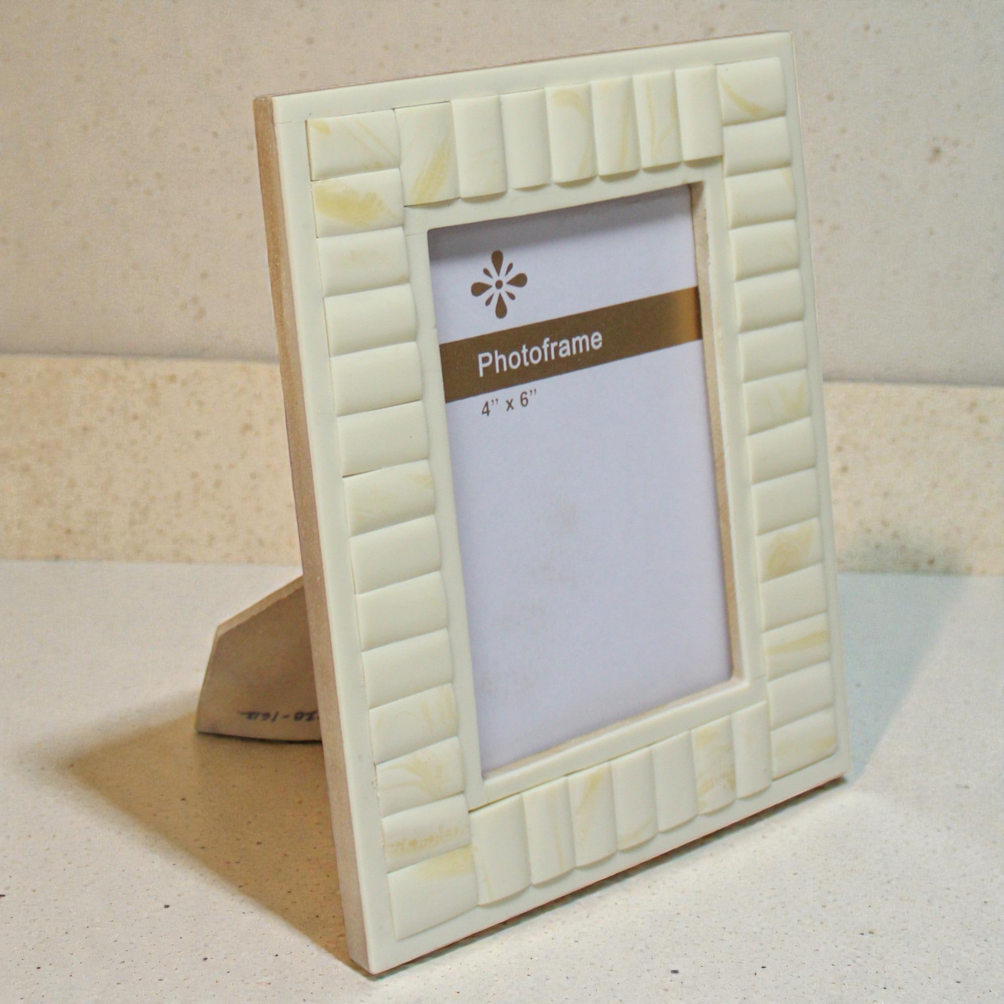 Elegant Modern Ribbed White Picture Frame
