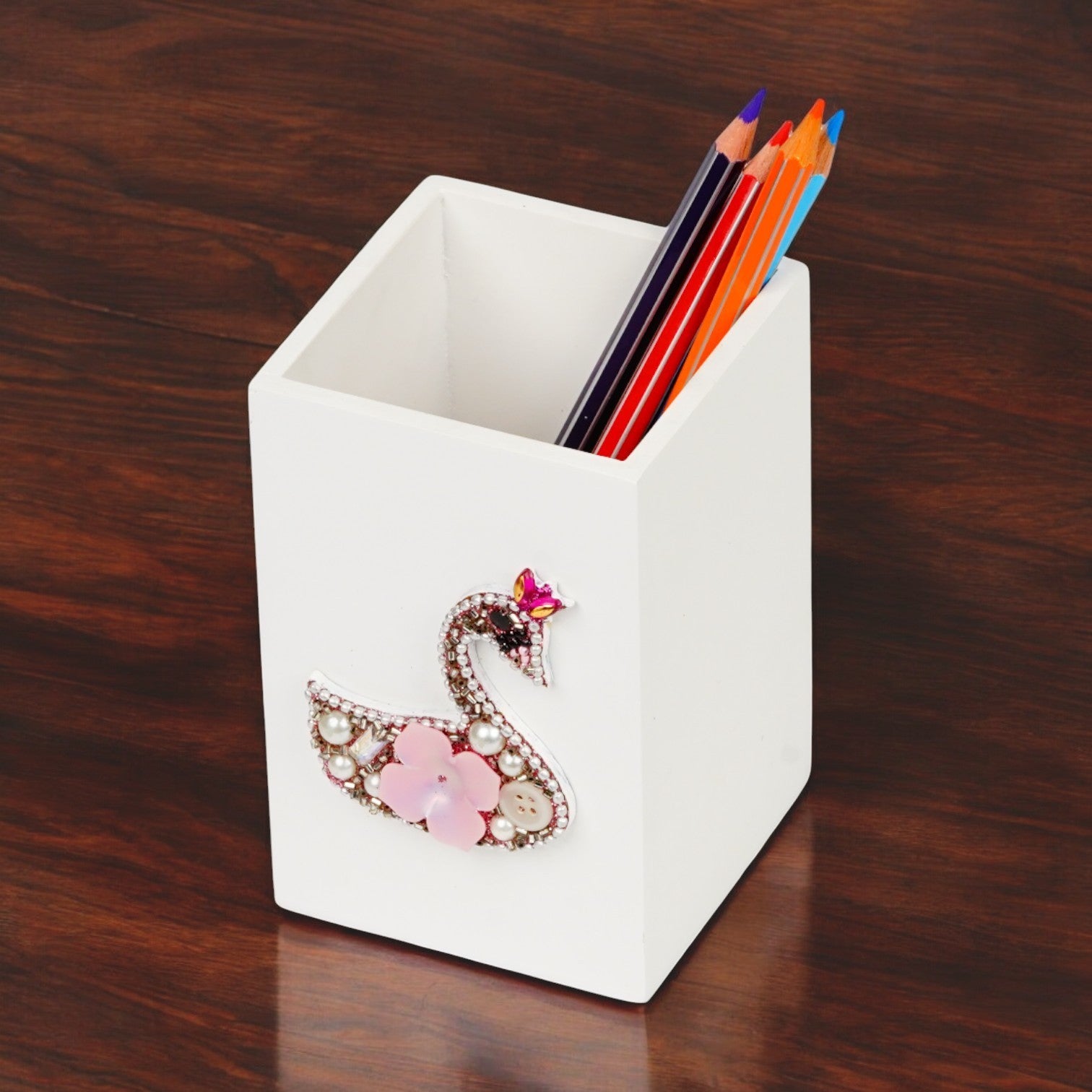 Swan Design Pen Holder for Kids