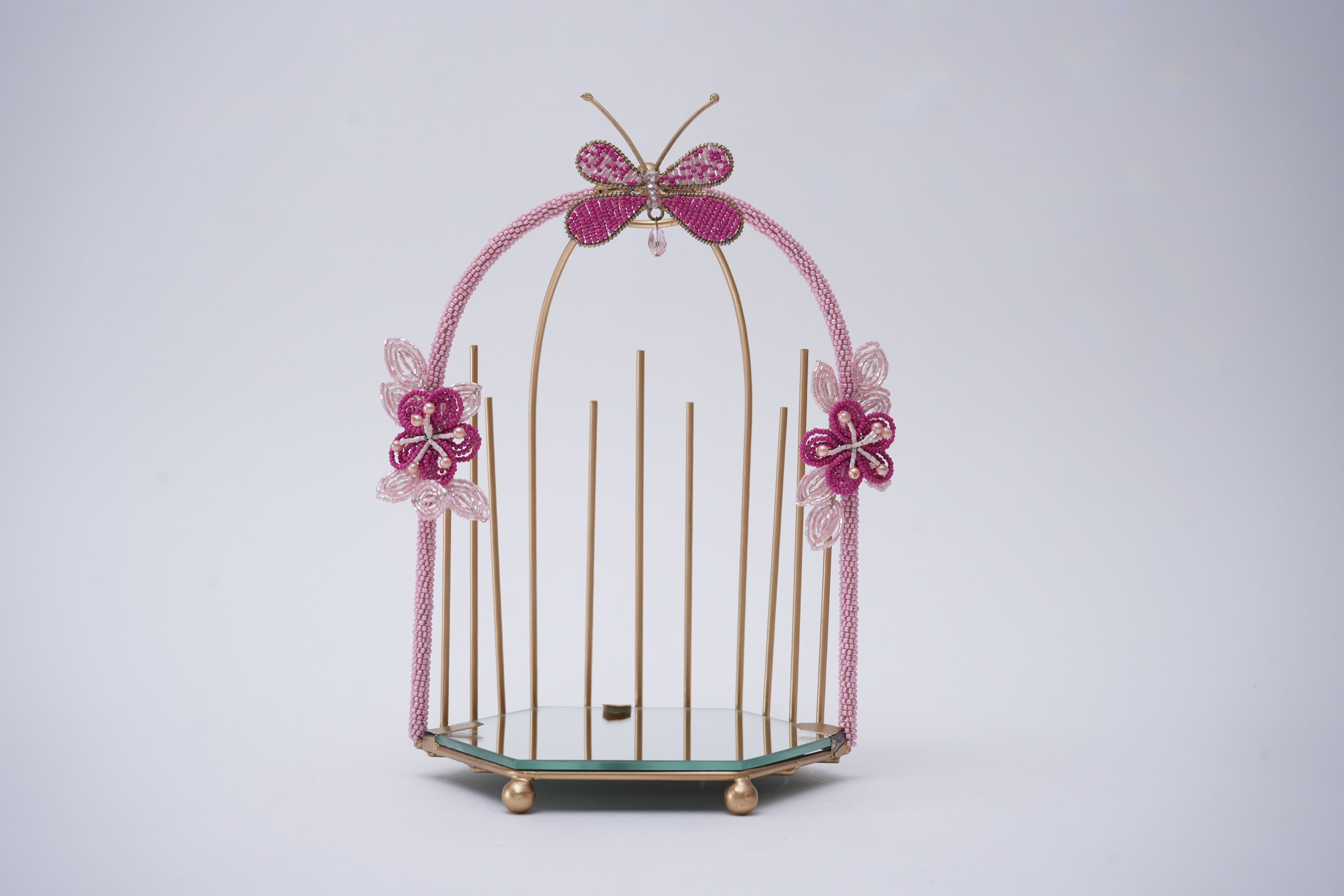 Cage-Shaped Beaded Makeup Organizer