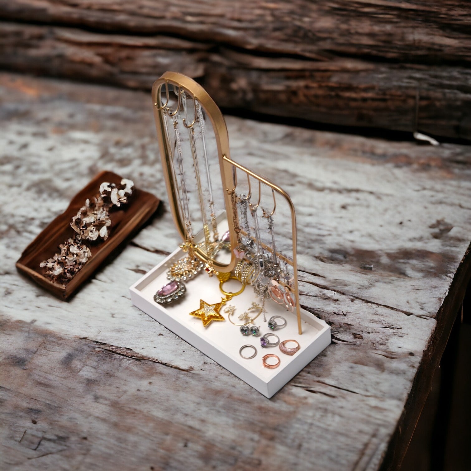 Golden Jewellery Stand