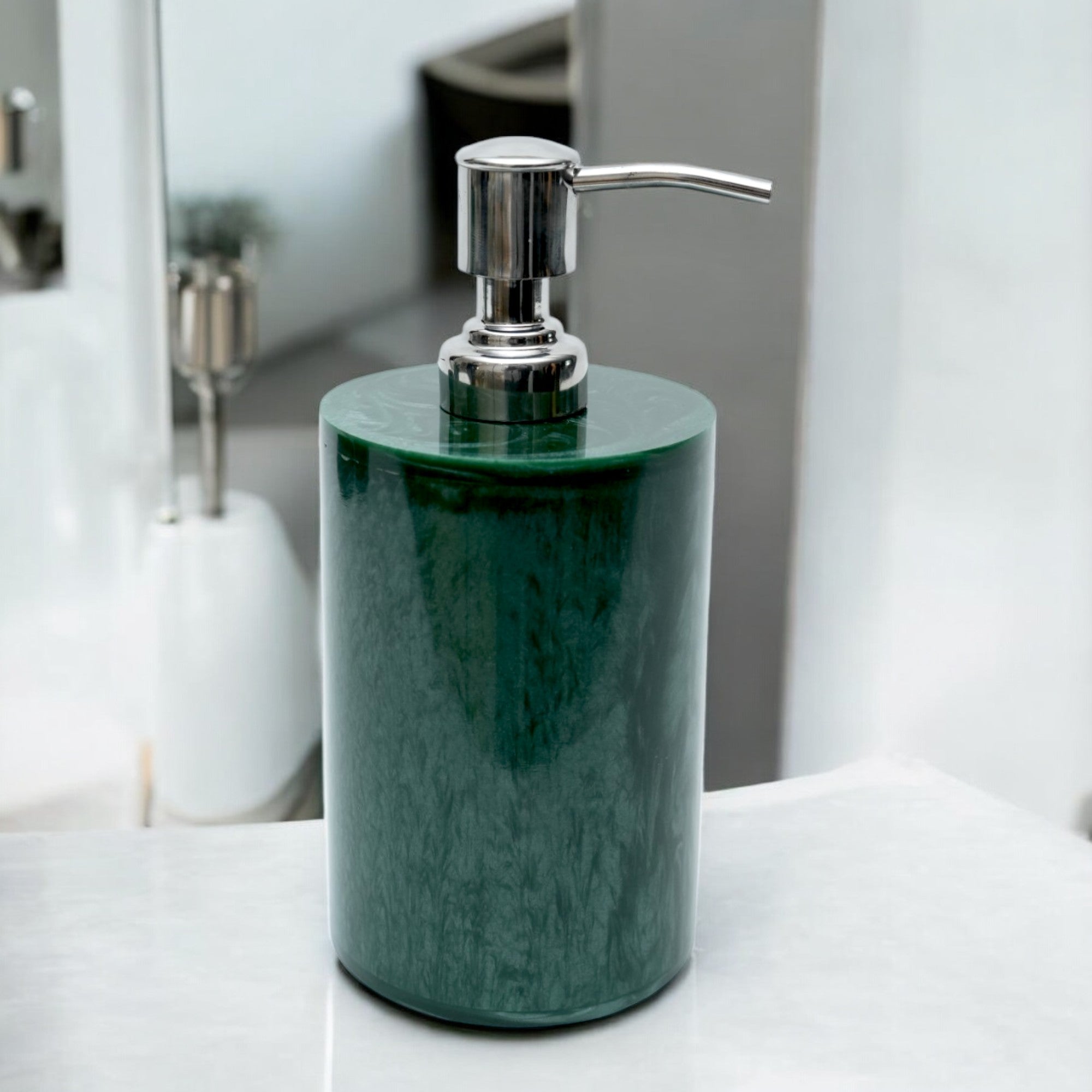 Elegant Soap Dispenser for Stylish Bathrooms