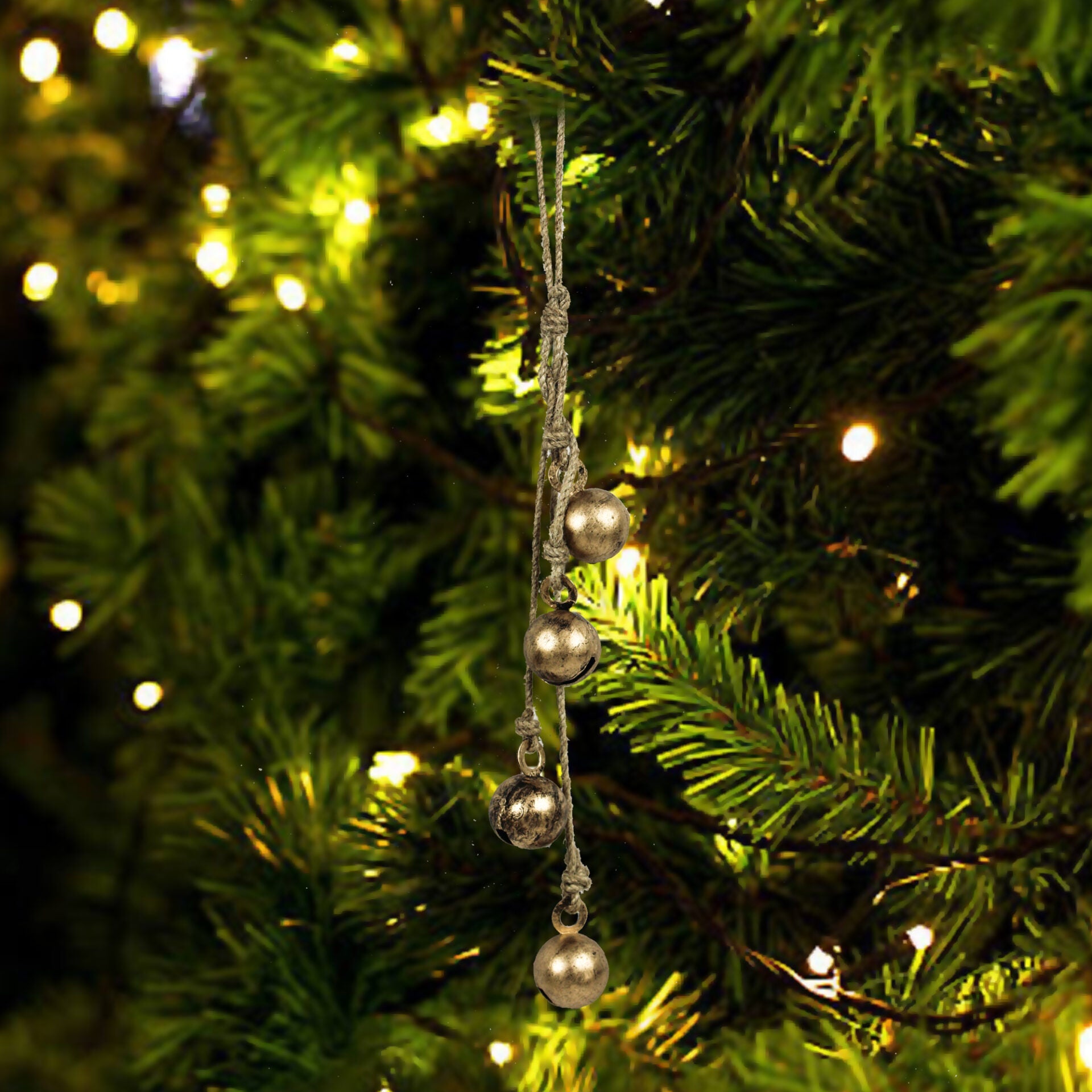 Set of 4 Goldenen Hanging Bells Hanging Ornaments for Christmas Tree Decoration