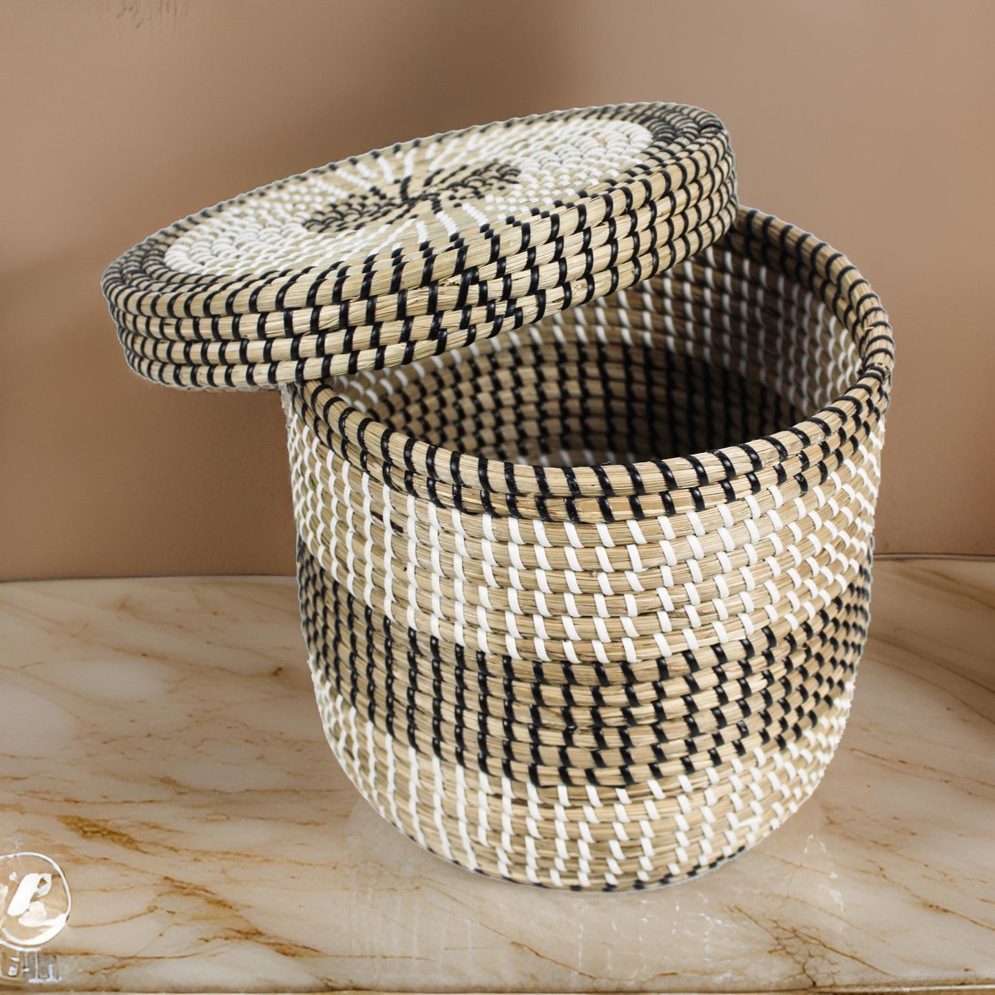 Sea Grass Round Shaped Basket