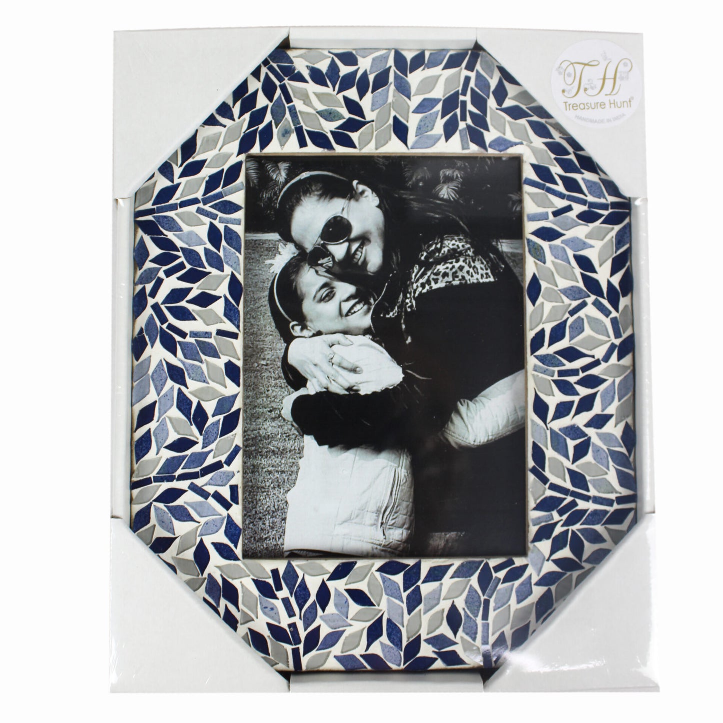 Blue & White Mosaic Photo / Picture Frame (Picture Size: 5 x 7 Inches)