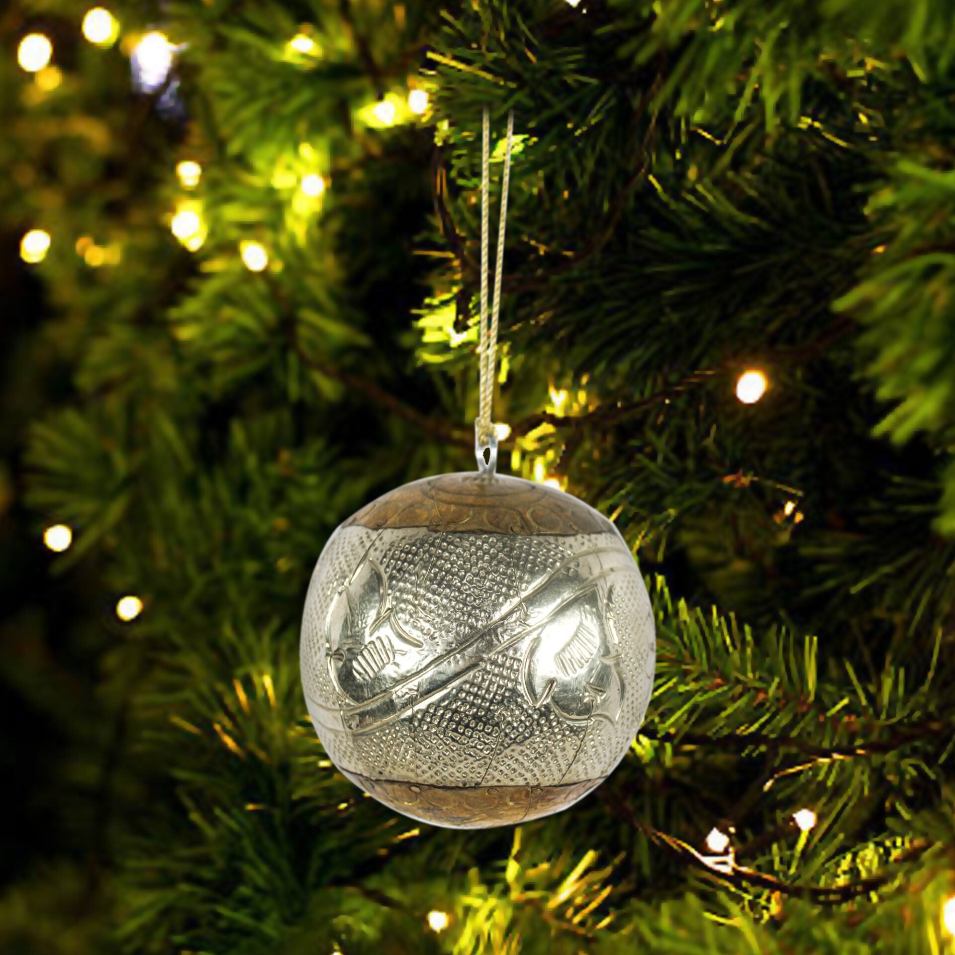  Set of 6 Multicolored Christmas Tree Decorative Balls 