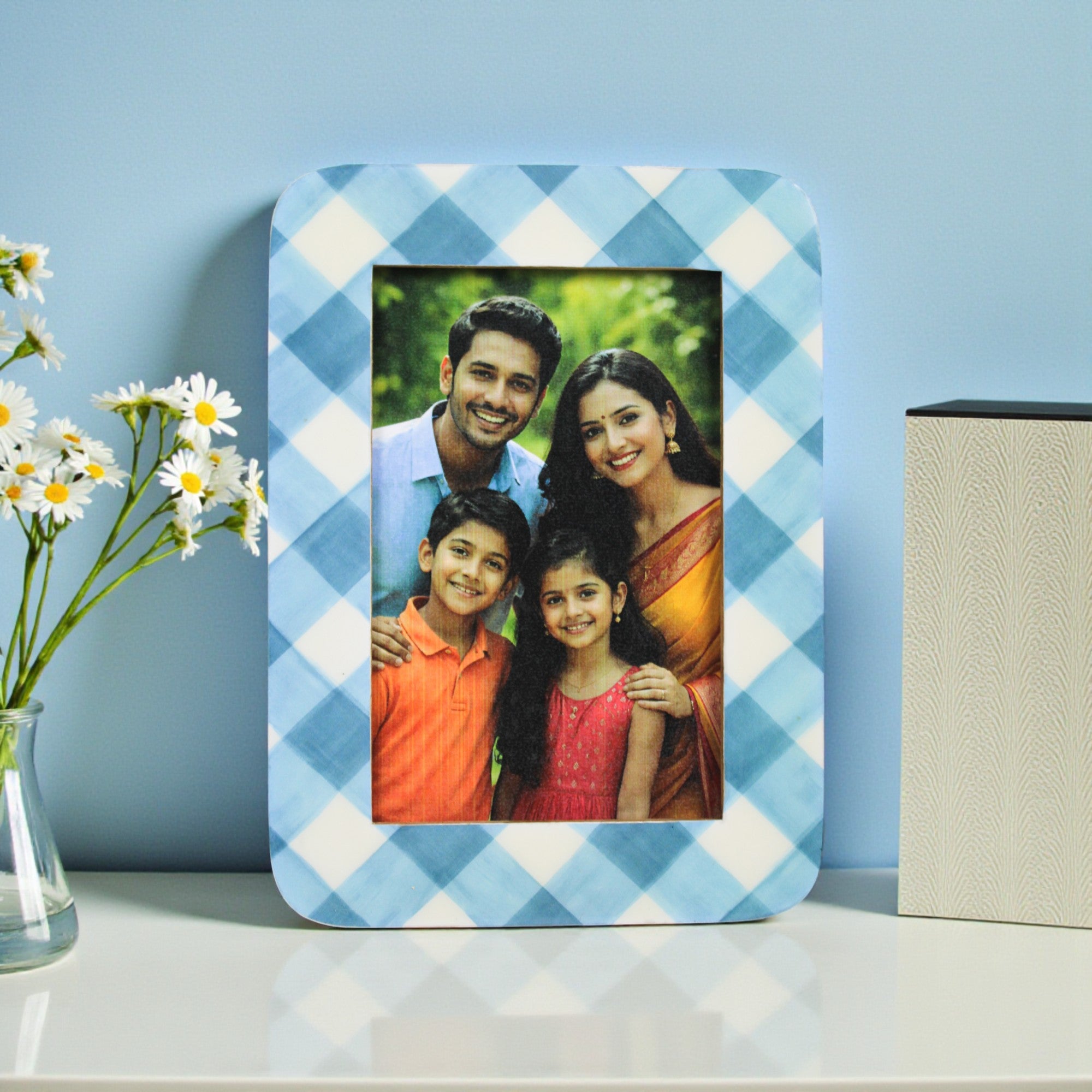 Designer Resin Family Photo Frame Couples