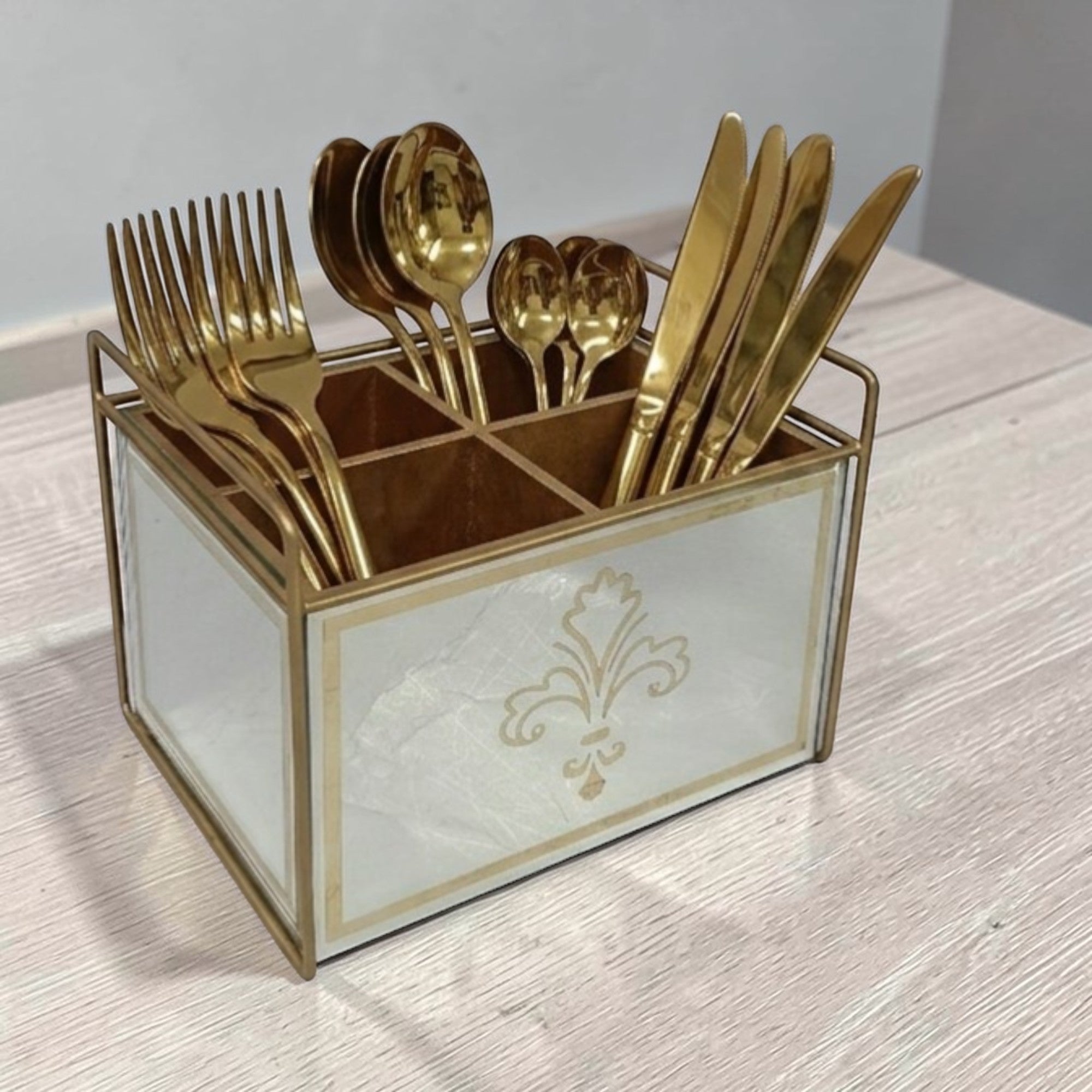 Luxury Lilly Designed Silver & Gold Glass Cutlery Holder with Four Partition