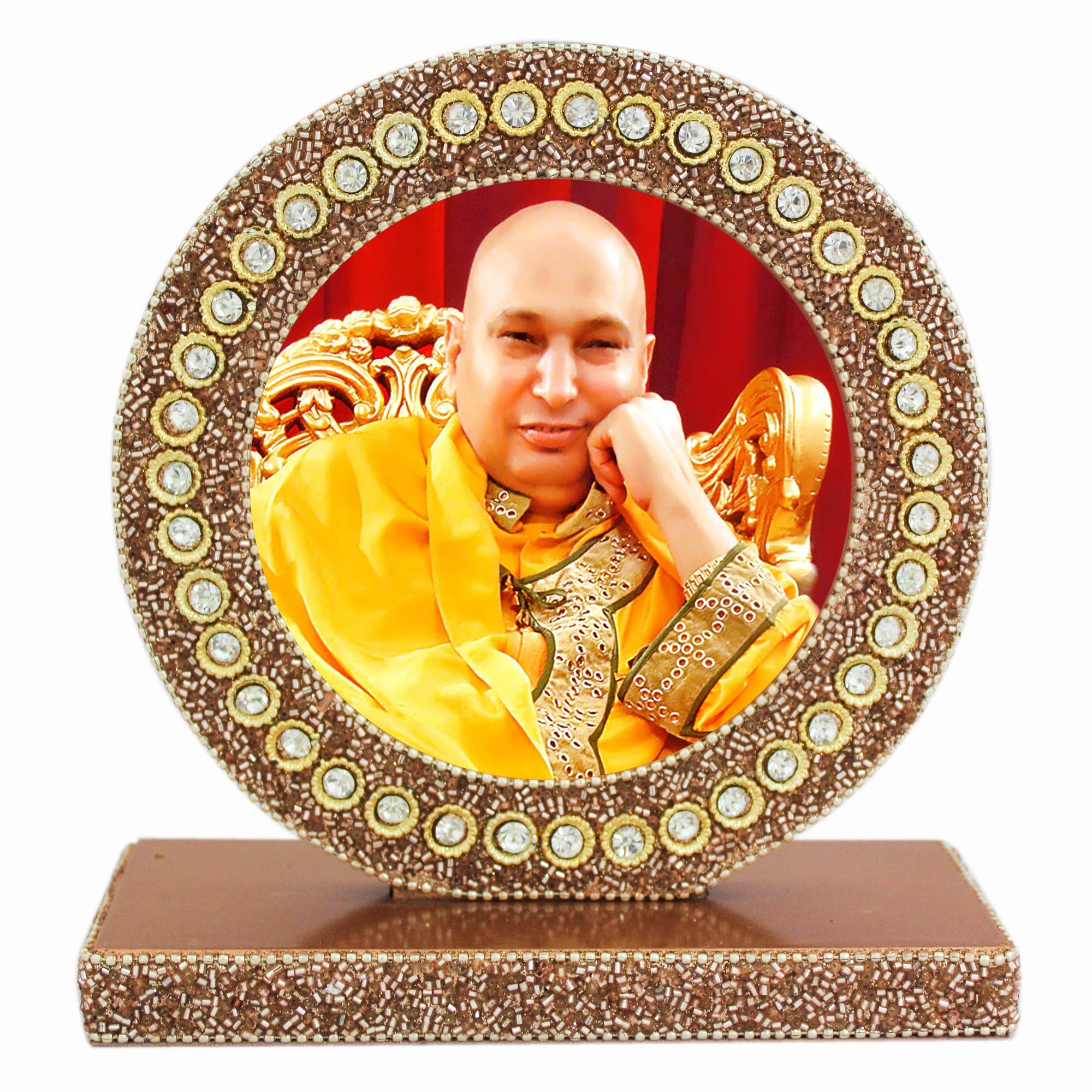 Beaded Guruji Photo Frame for Blessings (Picture Size: 4.5 Inch Dia.)