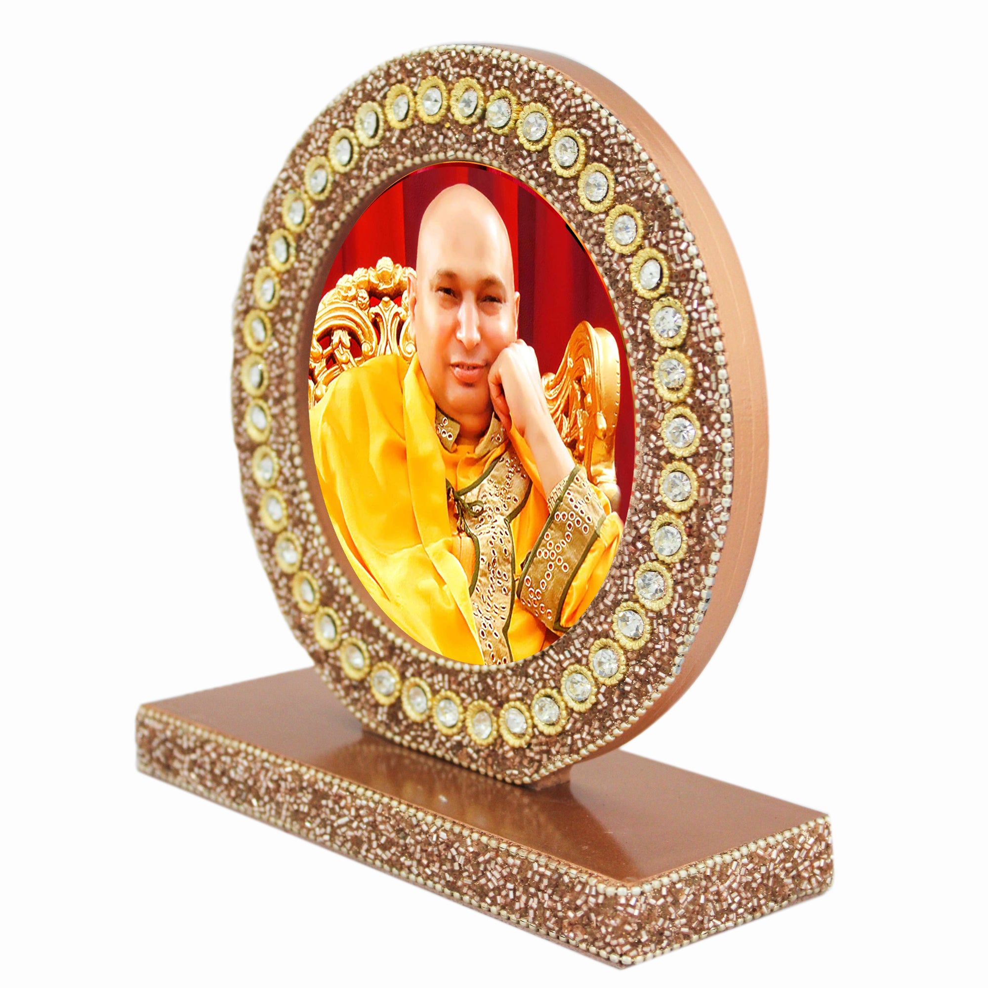 Beaded Guruji Photo Frame for Blessings (Picture Size: 4.5 Inch Dia.)