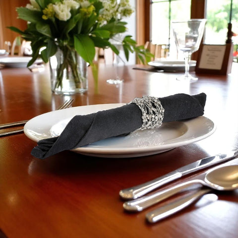 Silver Metal Interlocking Pattern Napkin Ring Set of Four