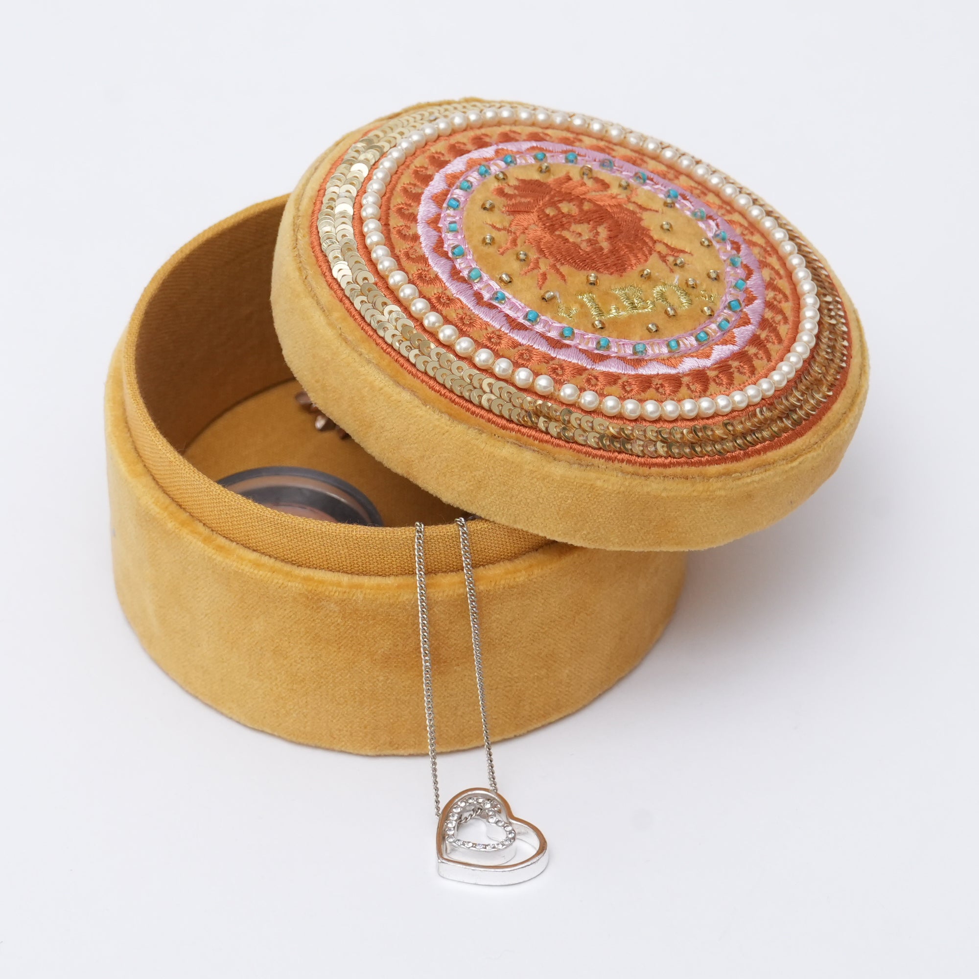  Leo Sun sign Box for Valentine's Day 