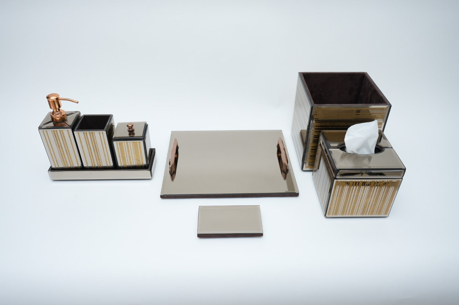 Luxury Designer 8 Pieces Bathroom Set for Modern Bathrooms