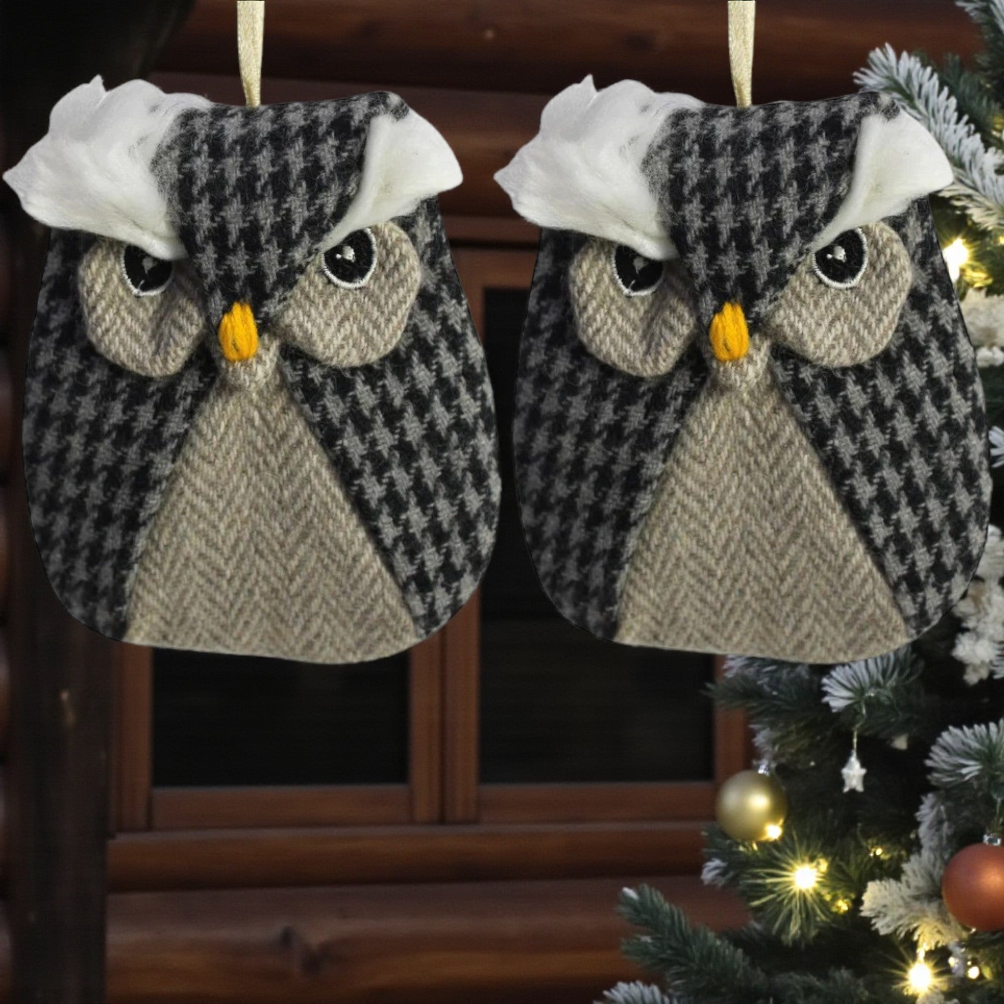 Set of 2 Owl Shaped Christmas Ornament