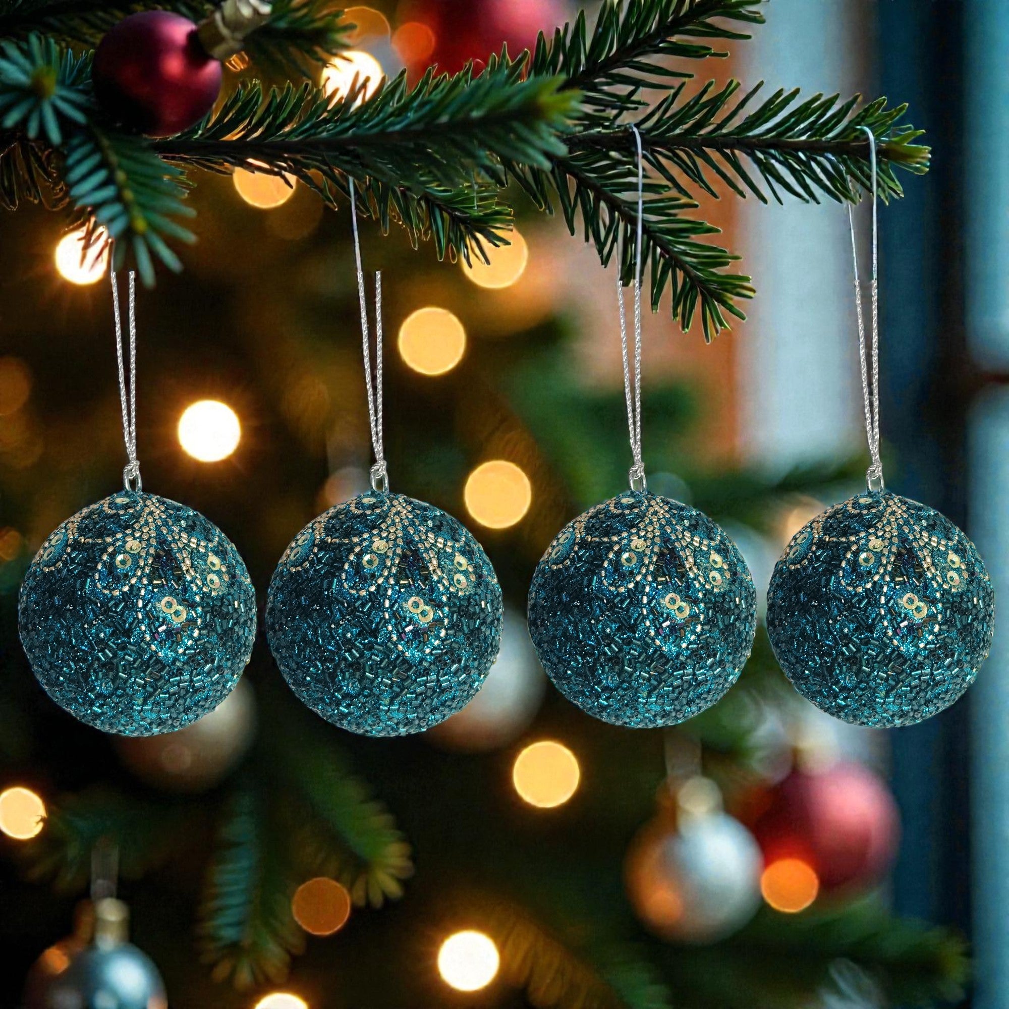  Set of 4 Glitter Christmas Tree Hanging Balls Ornaments 