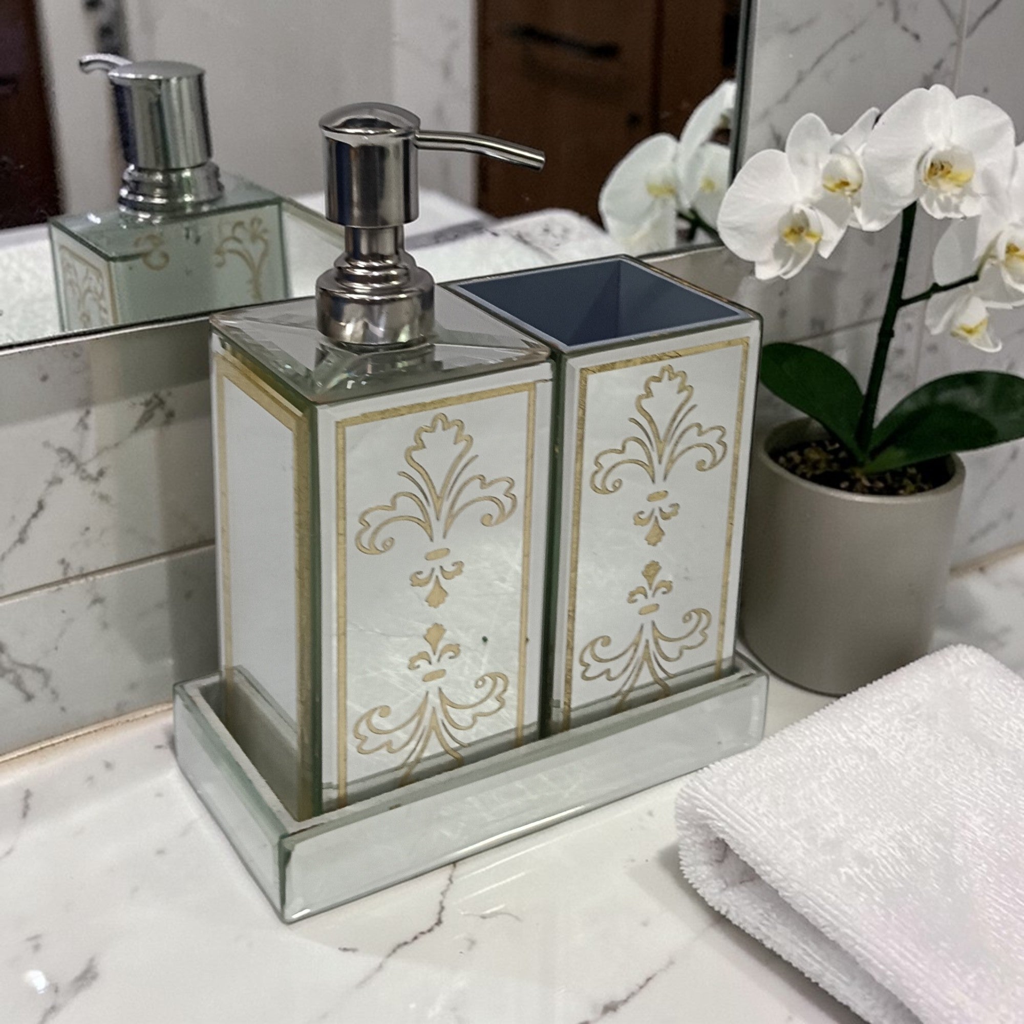  4-Pieces Modern White Golden Bathroom Accessory Set 