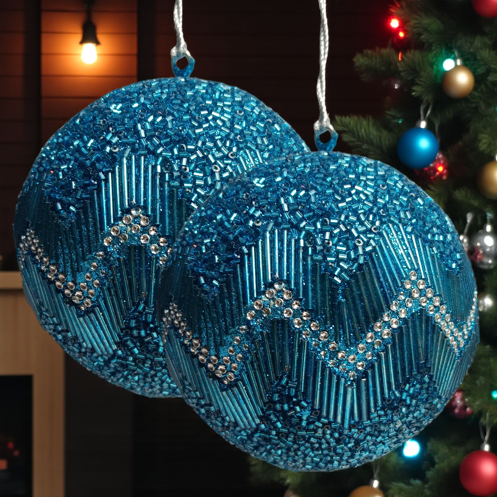 Set of 2 Christmas Tree Hanging Balls Ornaments