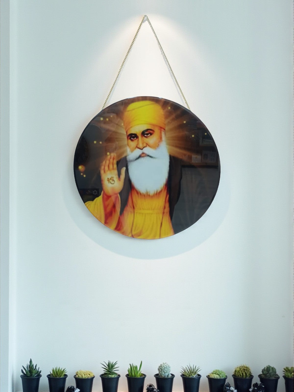 Glass Printed Guru Nanak ji Round 15" Día Wall Decor