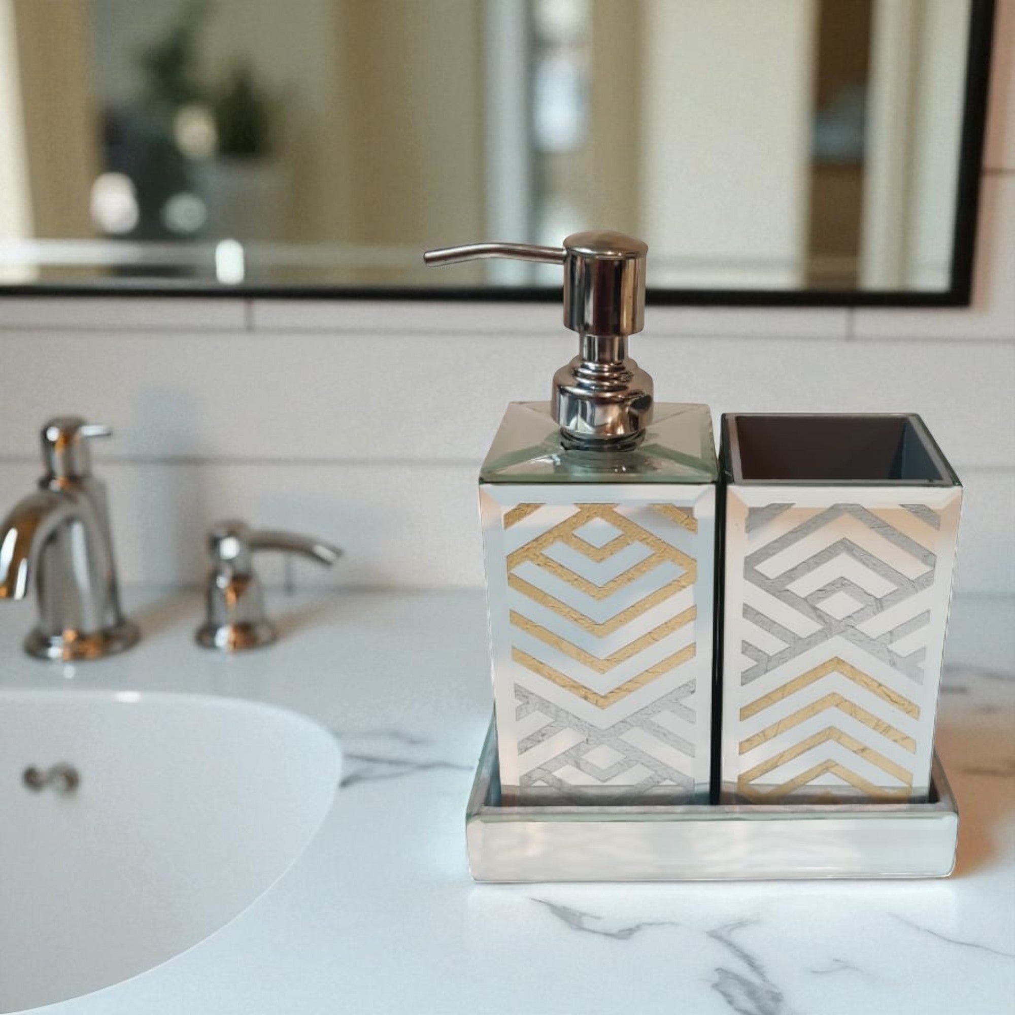 Two-Pieces Silver Bathroom Set for Modern Bathrooms