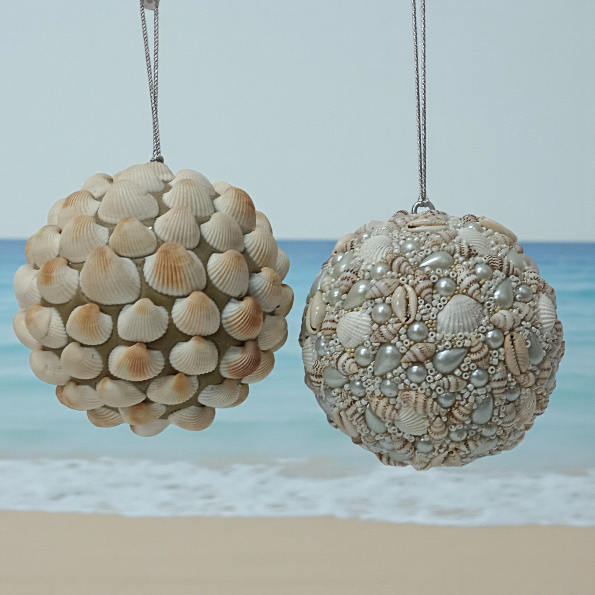 Set of 2 Shell & Glitter Balls Christmas Hangings